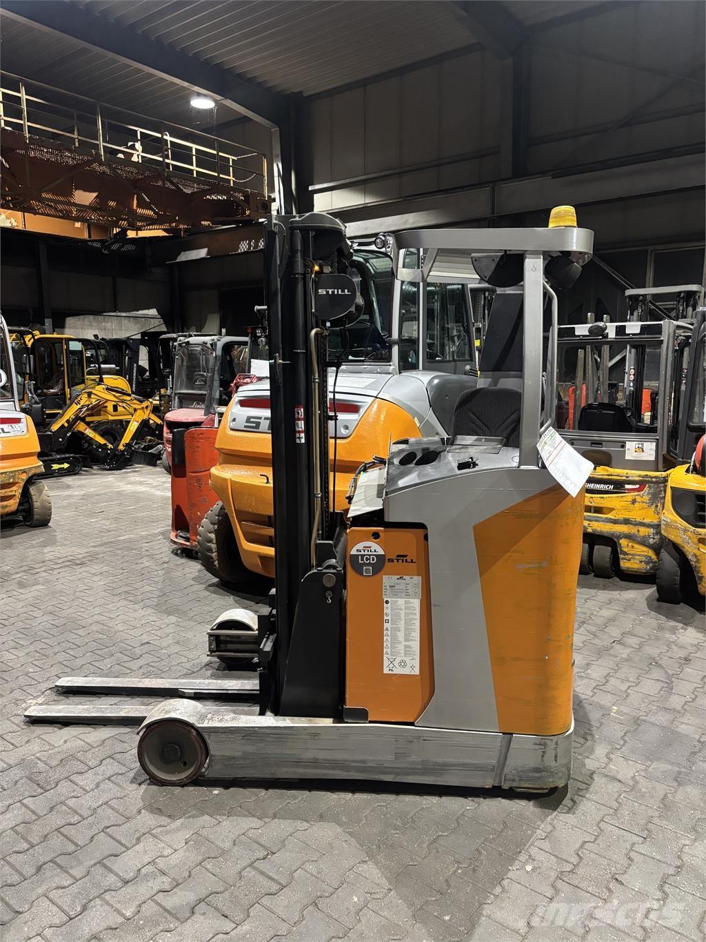 Still FM-X17 Reachtruck