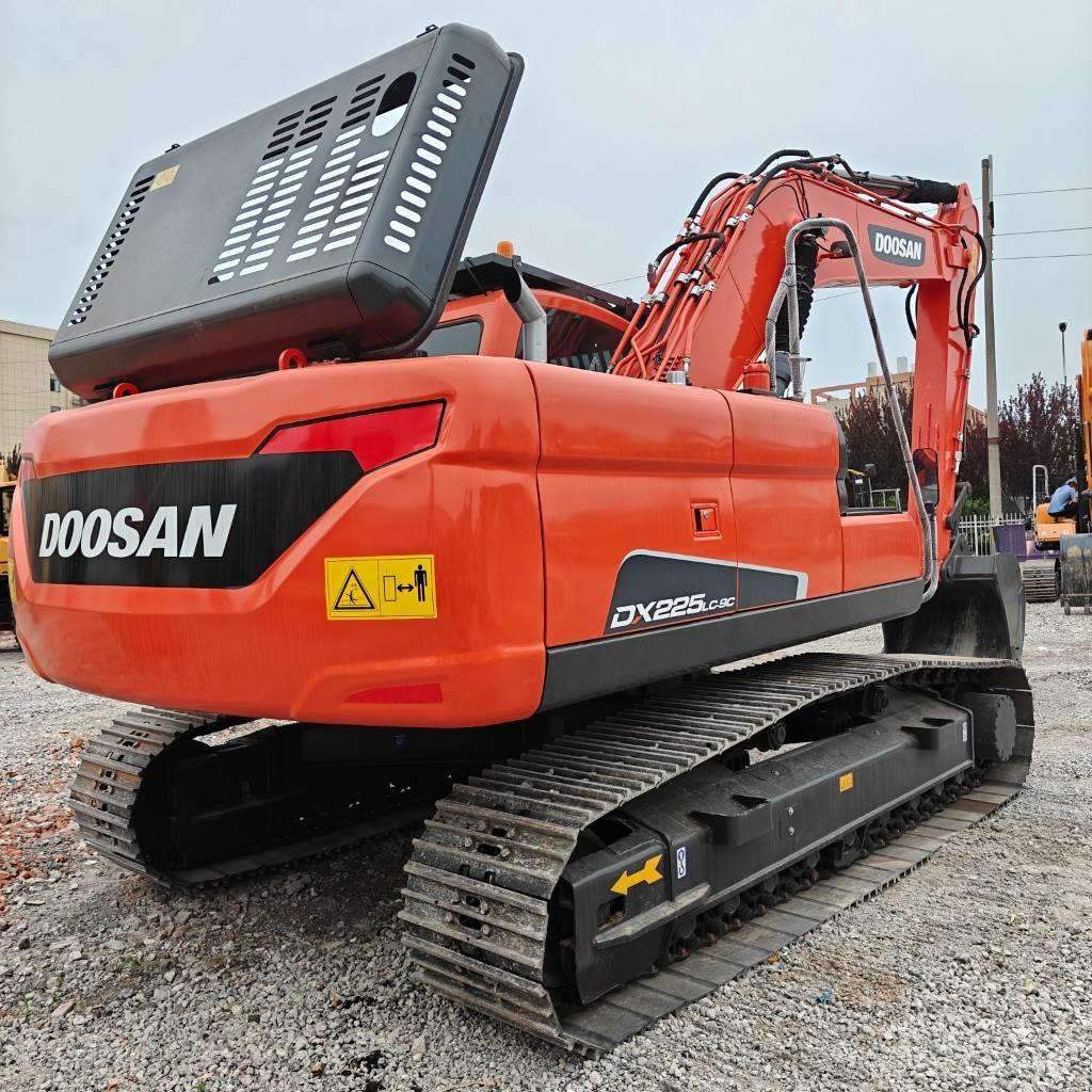 Doosan DX225LC-9C Gravemaskiner på larvebånd