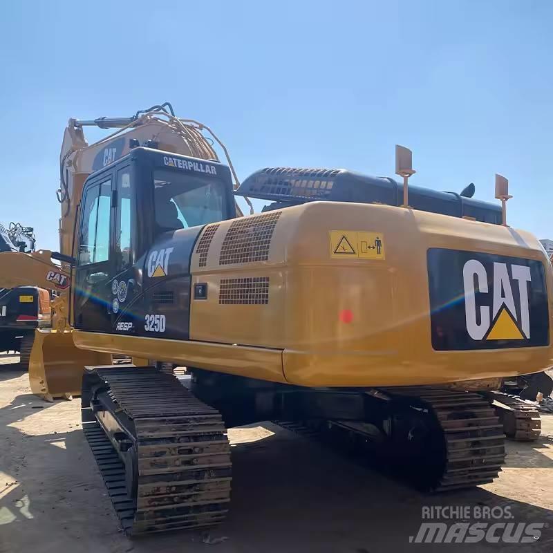 CAT 325 D Gravemaskiner på larvebånd