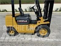 CAT DP25 Gaffeltrucks - andre