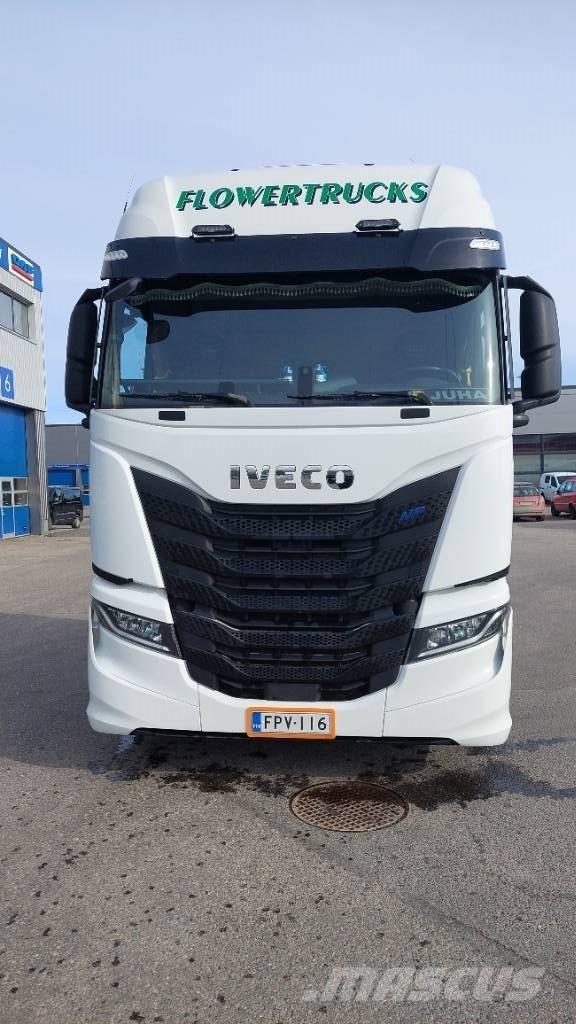 Iveco S-Way 460 LNG Trækkere