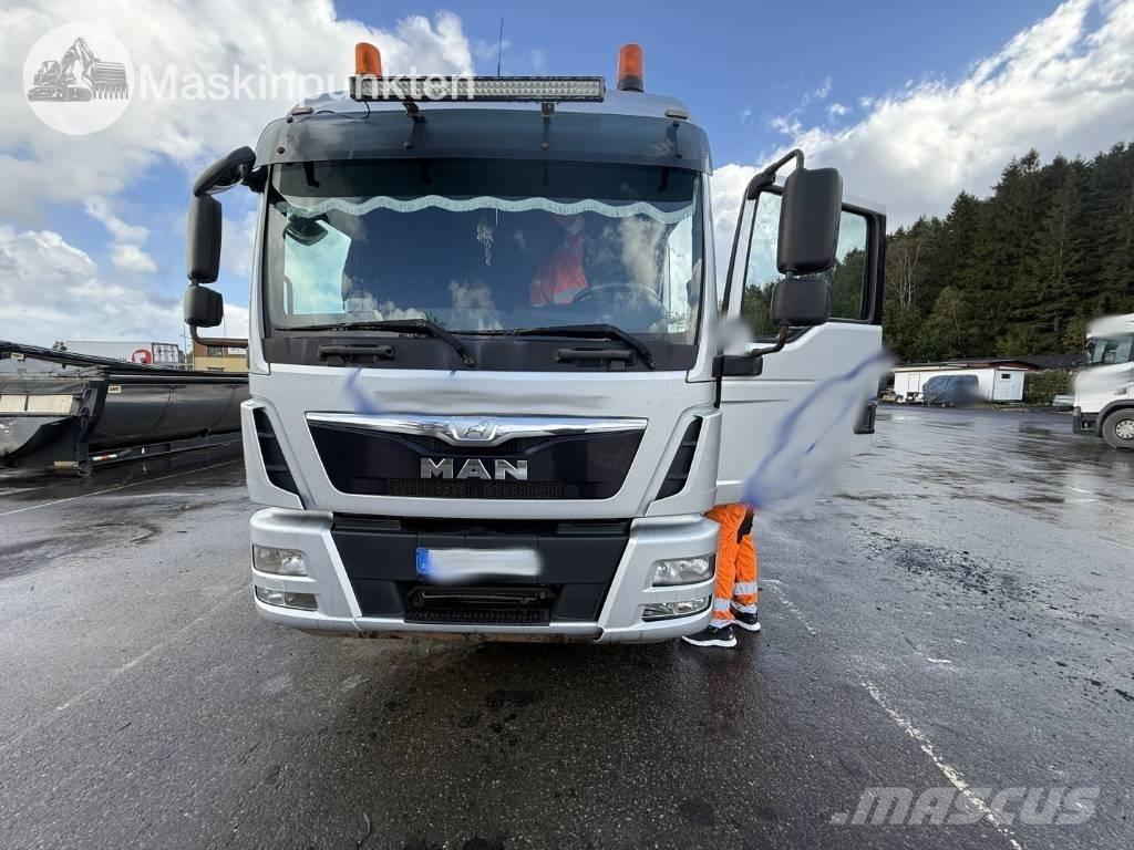 MAN Biltransport Autotransportere / Knæklad