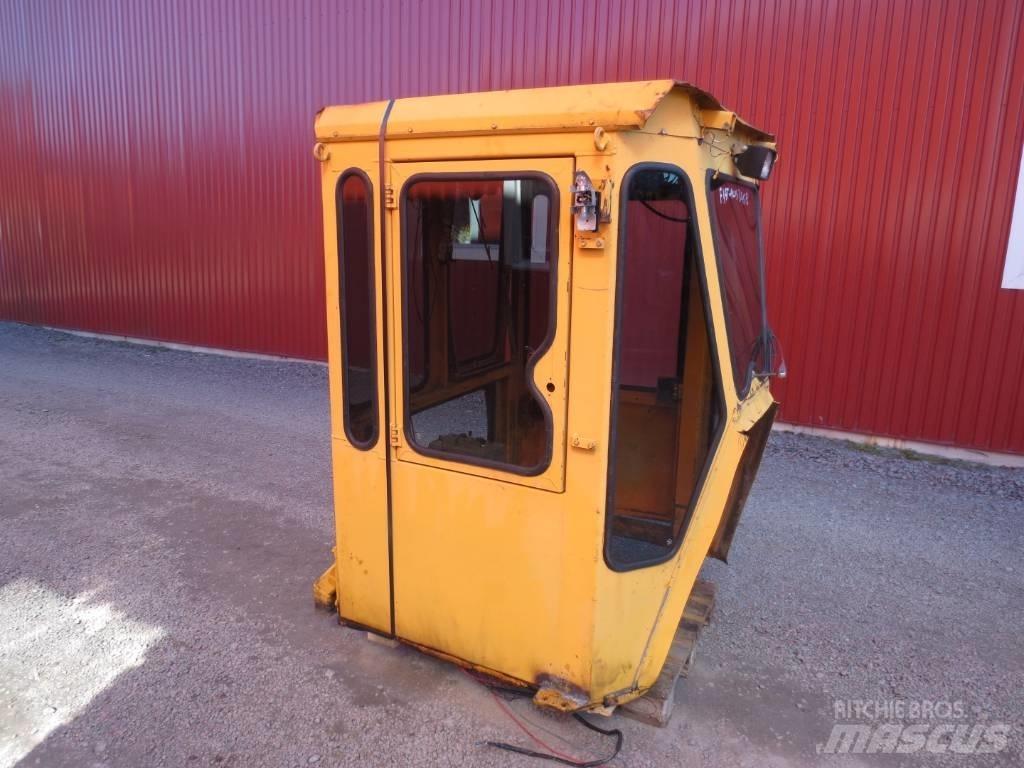 Fiat-Allis 345B Kabiner og interiør