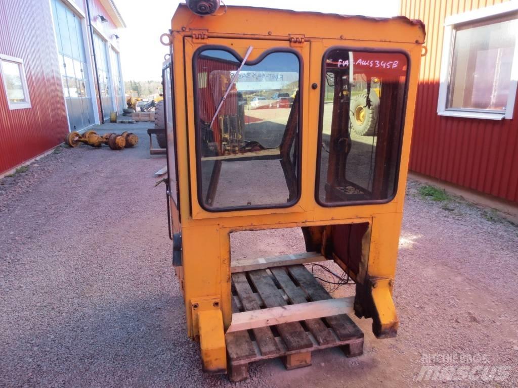 Fiat-Allis 345B Kabiner og interiør