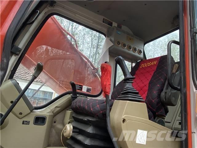 Doosan DH225 Gravemaskiner på larvebånd