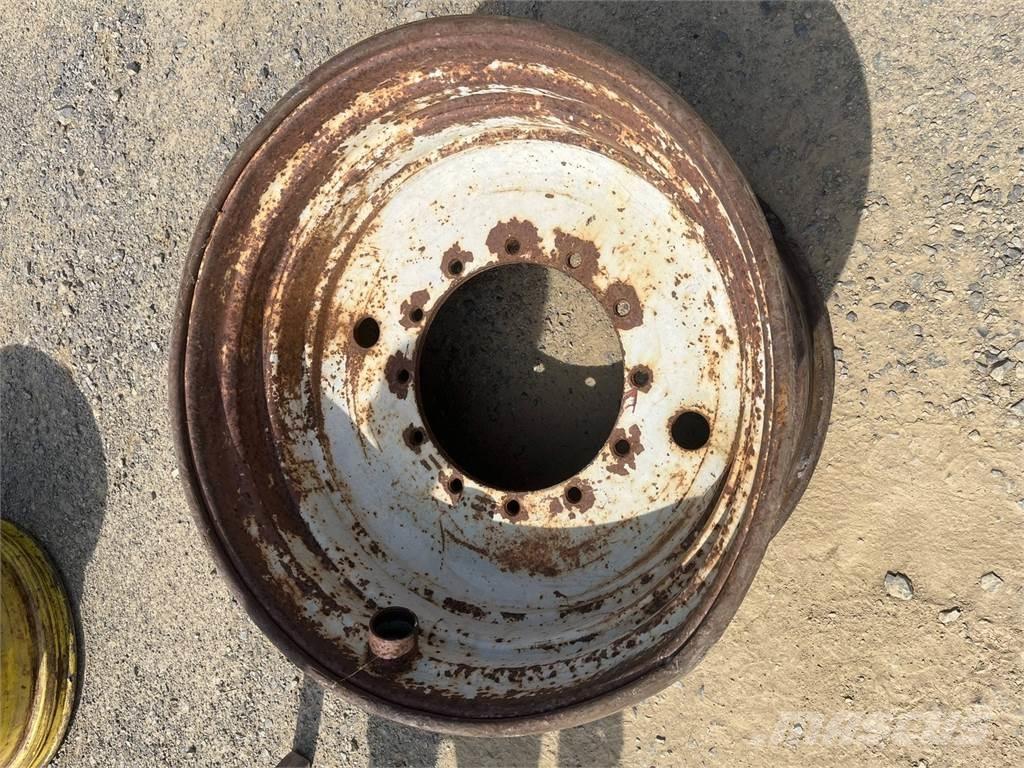 Komatsu 941 24x34 Dæk, hjul og fælge