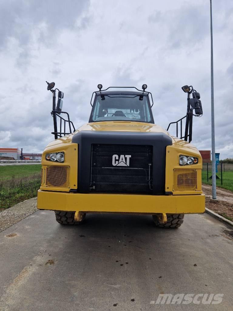 CAT 735C2 Terrængående lastbiler
