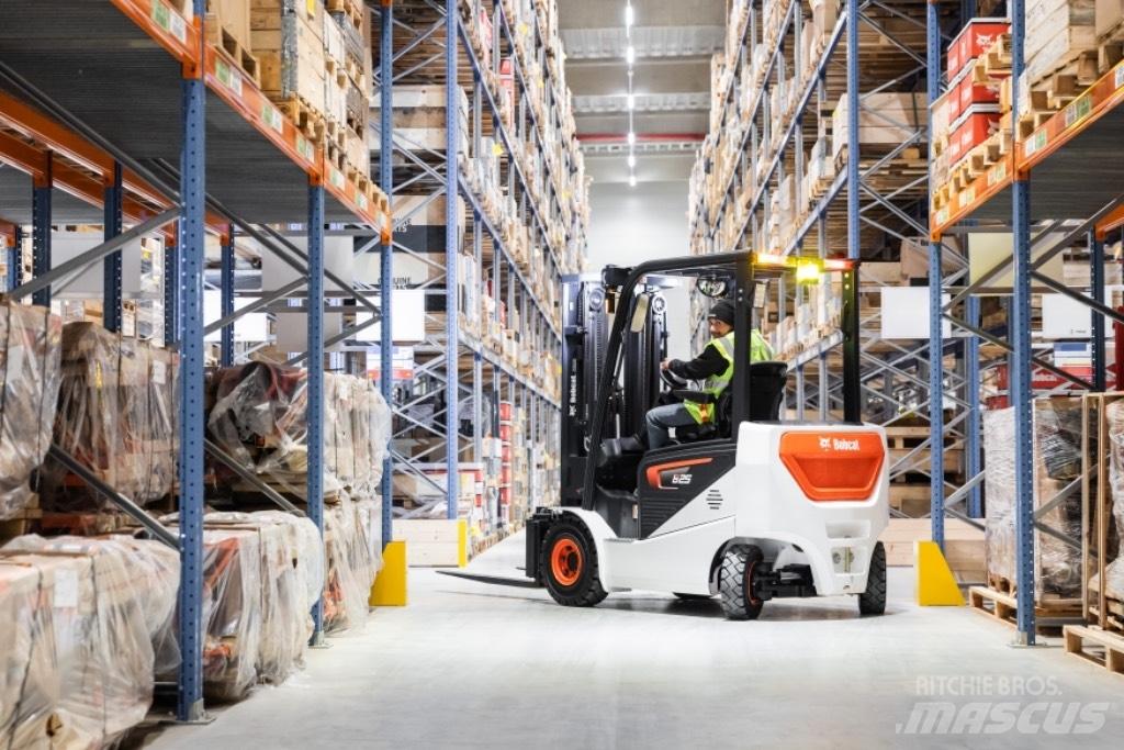 Bobcat B25NS (Tulossa) El gaffeltrucks