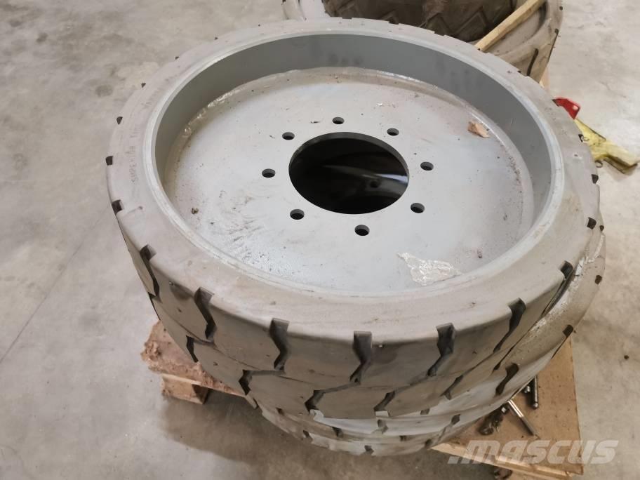 JLG E 300 AJP Dæk, hjul og fælge