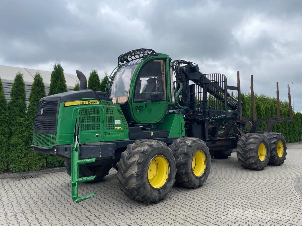 John Deere 1210 E Udkørselsmaskiner
