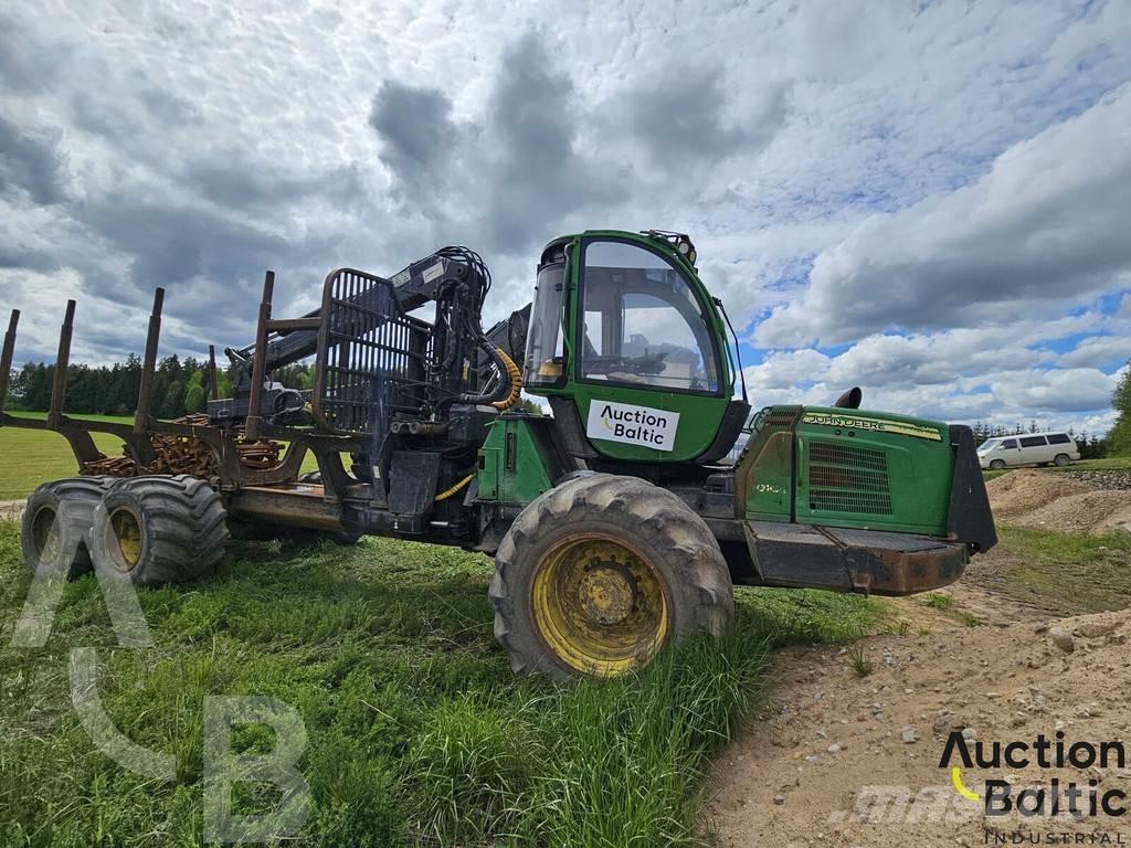 John Deere 1010 E Udkørselsmaskiner