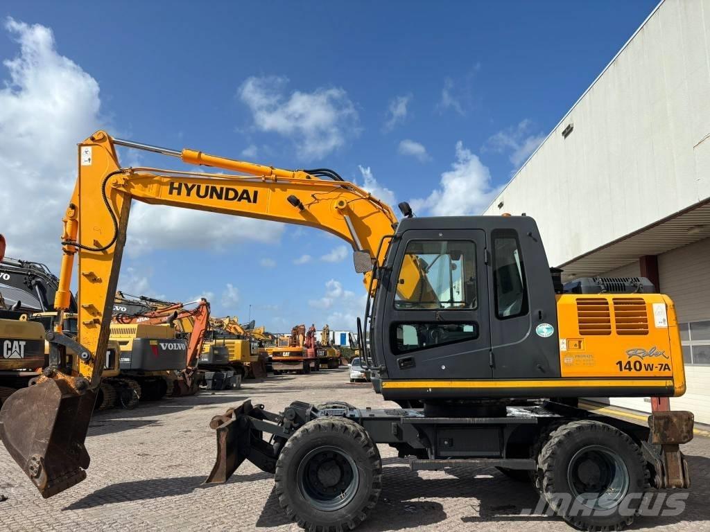 Hyundai 140W-7A Gravemaskiner på hjul