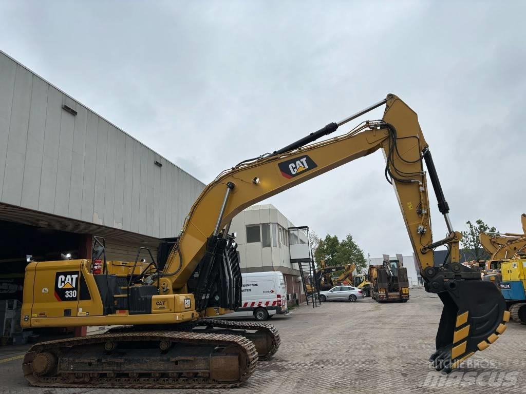 CAT 330 Gravemaskiner på larvebånd