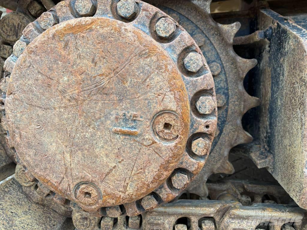 CAT 330 Gravemaskiner på larvebånd