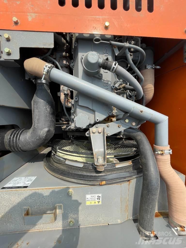 Hitachi ZX 200 Gravemaskiner på larvebånd