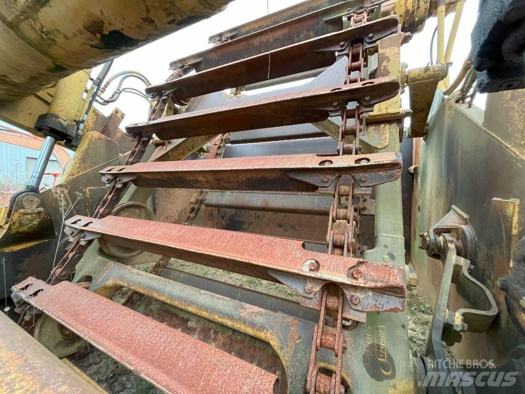 CAT 615 C Skrabere