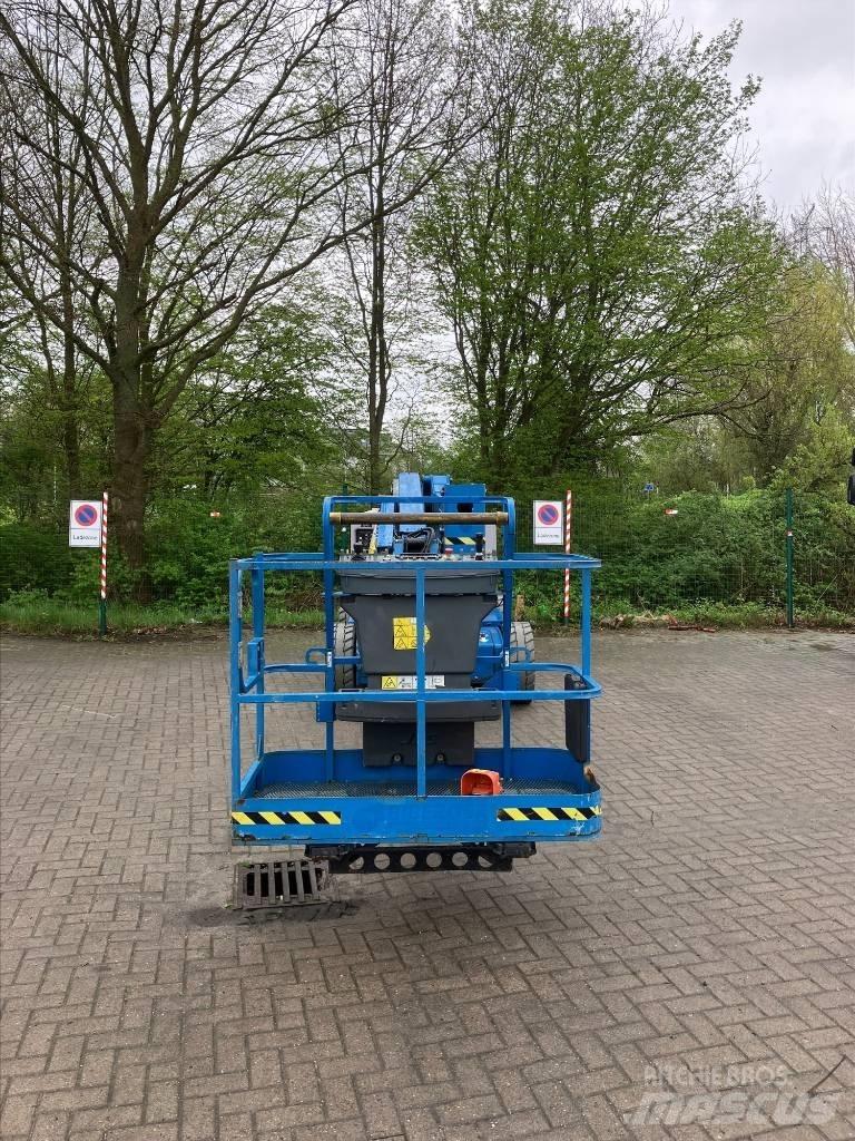 JLG E 450 AJ Bomlifte med knækarm