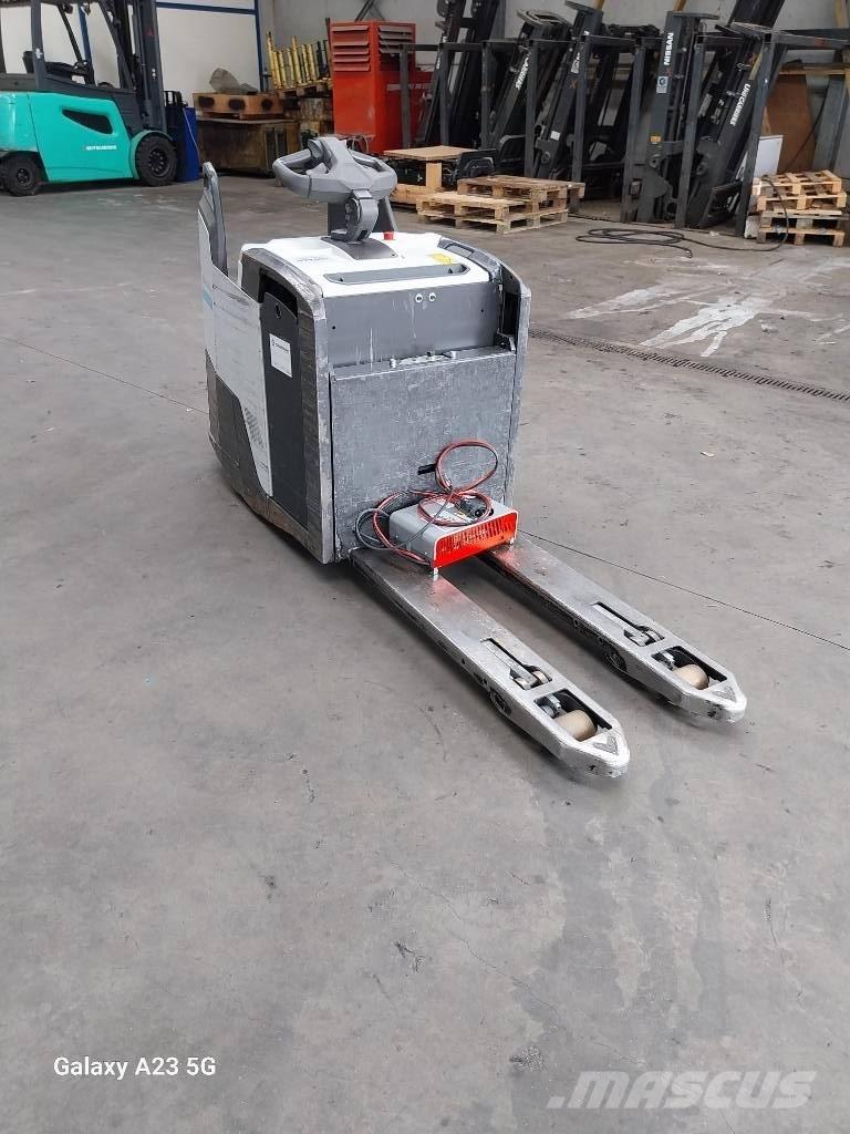 UniCarriers PLR200 El-palleløftere med platform