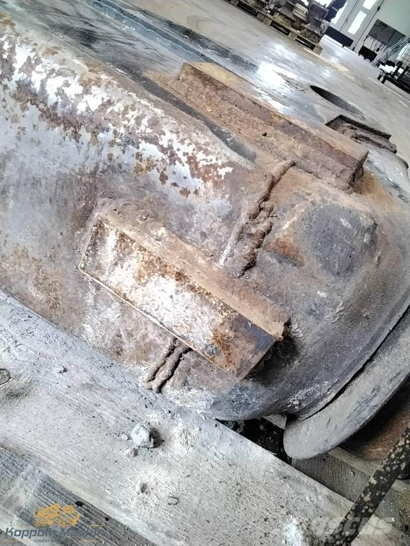 Komatsu 105F Kraner til udkørselsmaskiner