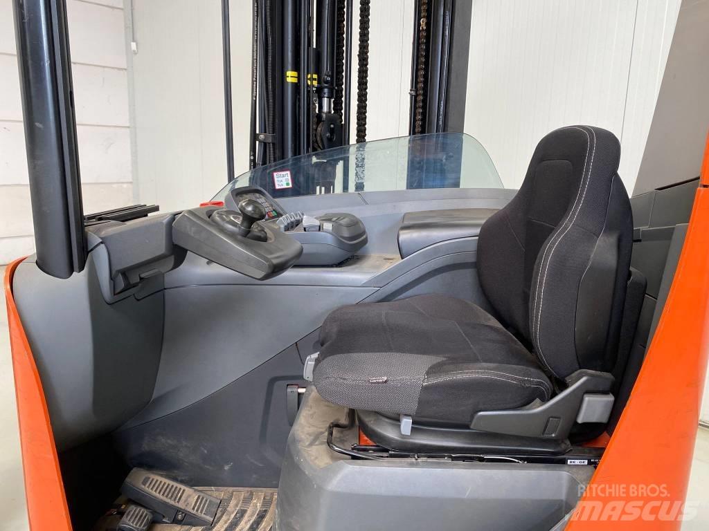 BT RRE140E Reachtruck
