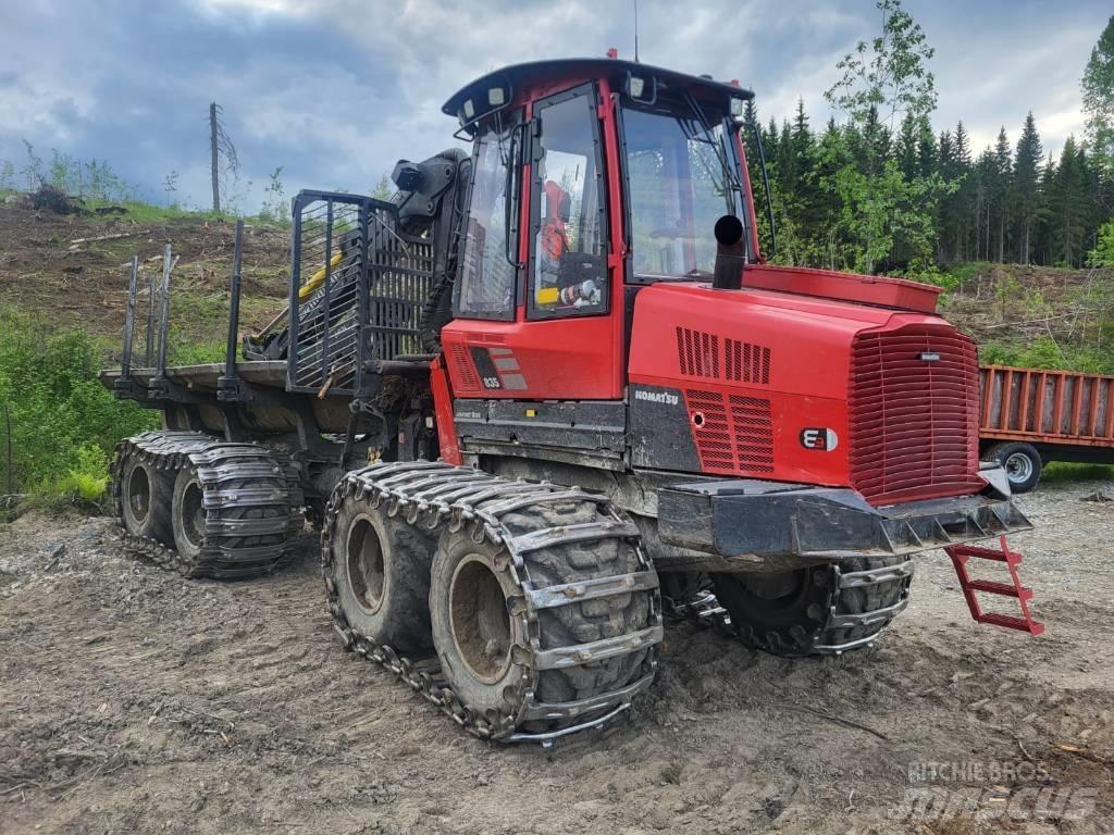 Komatsu 835 Udkørselsmaskiner