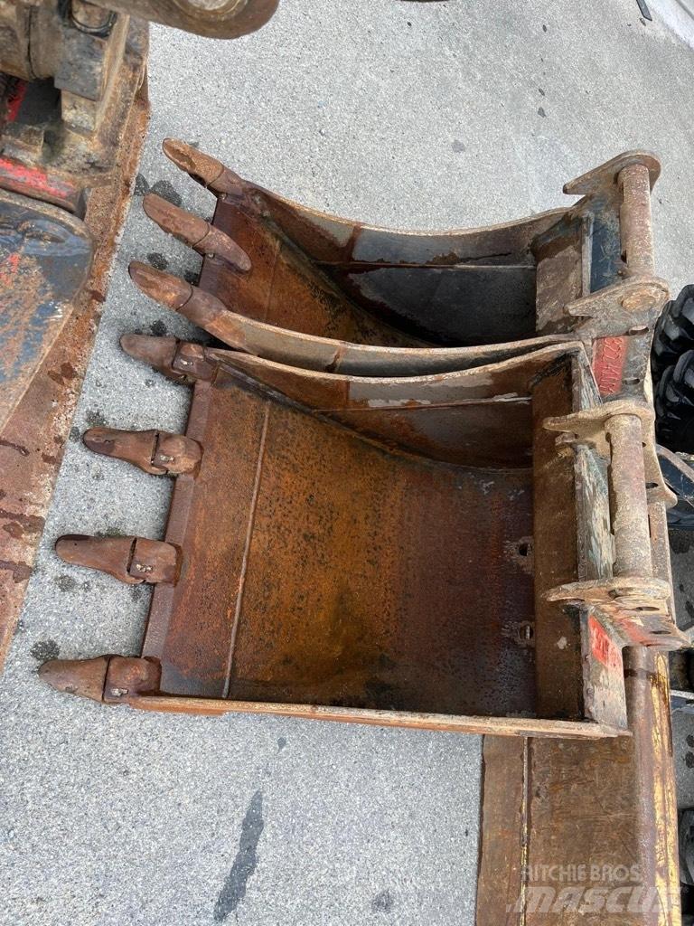 Komatsu PW 98 MR-8 Midi-gravemaskiner 7t - 12t