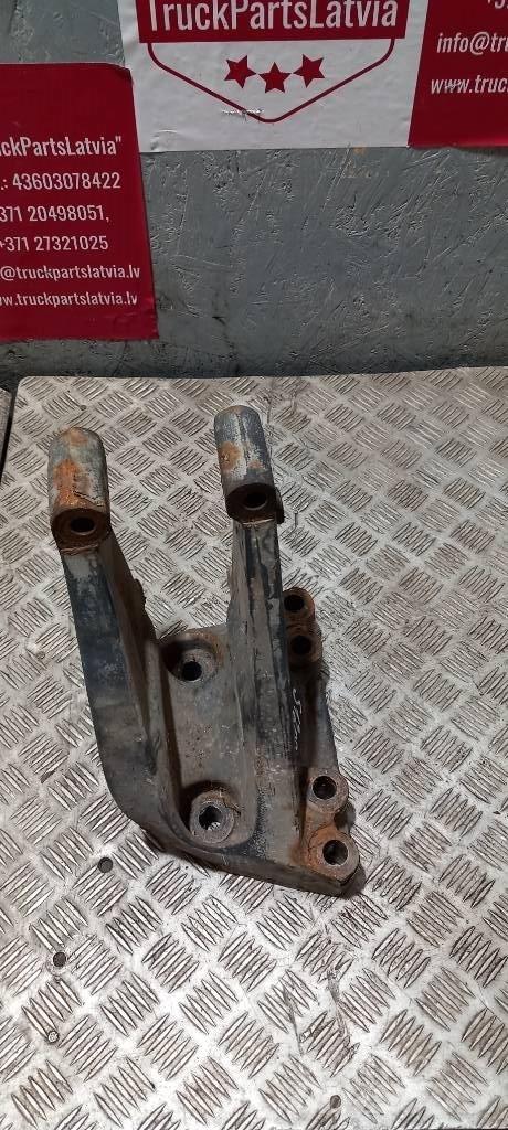 Scania 94 D Chassis og suspension