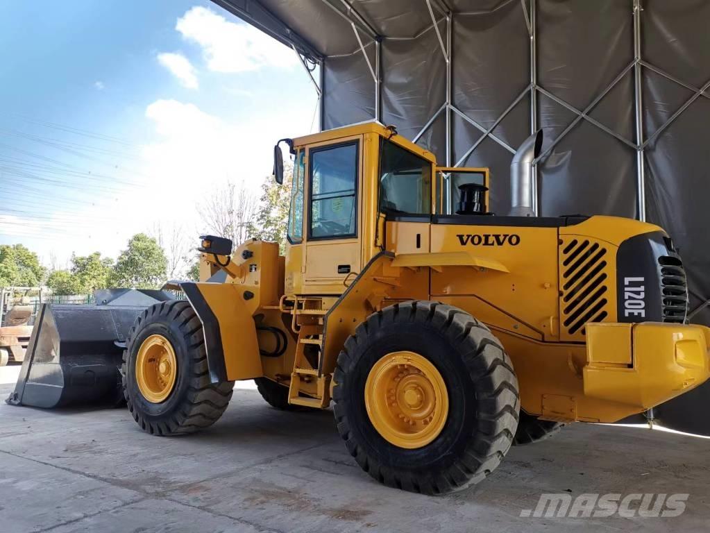 Volvo L 120 E Læssemaskiner på hjul