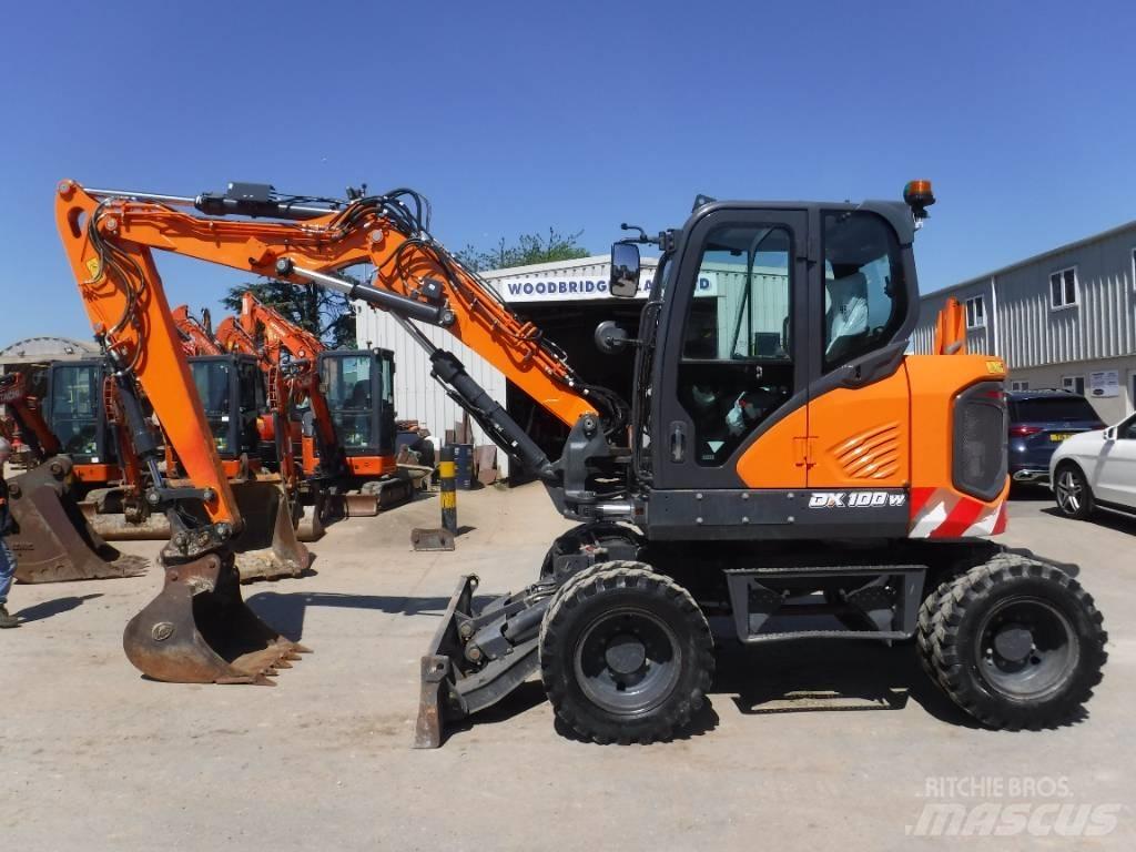 Doosan DX 100W-7 Gravemaskiner på hjul