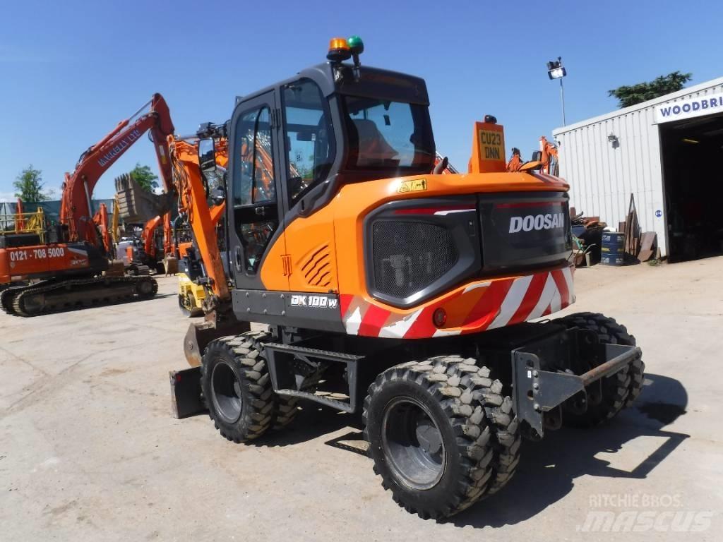 Doosan DX 100W-7 Gravemaskiner på hjul