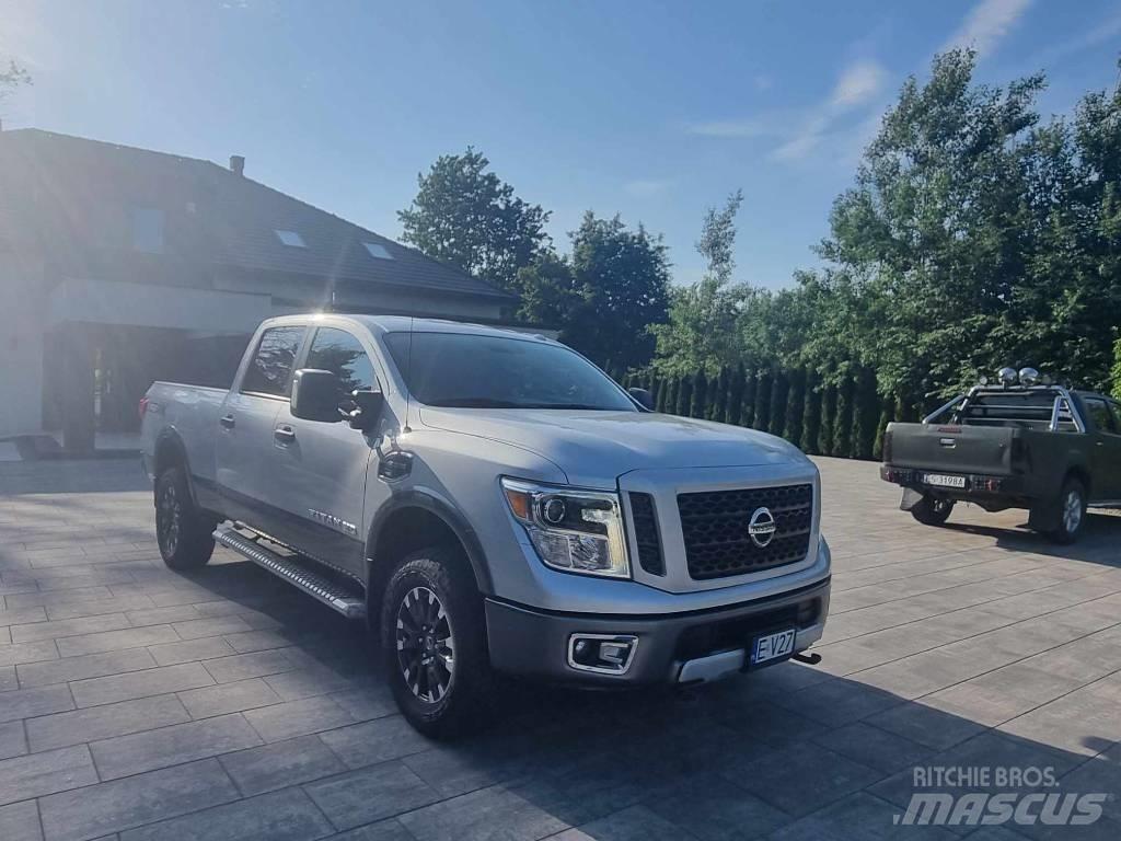 Nissan TITAN XD PRO Pickup/Sideaflæsning