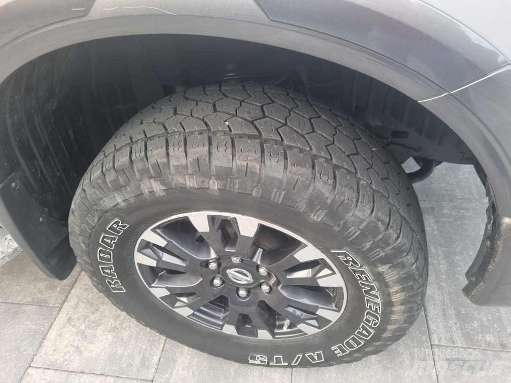 Nissan TITAN XD PRO Pickup/Sideaflæsning