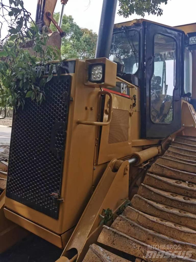 CAT D 4 H Bulldozer på larvebånd