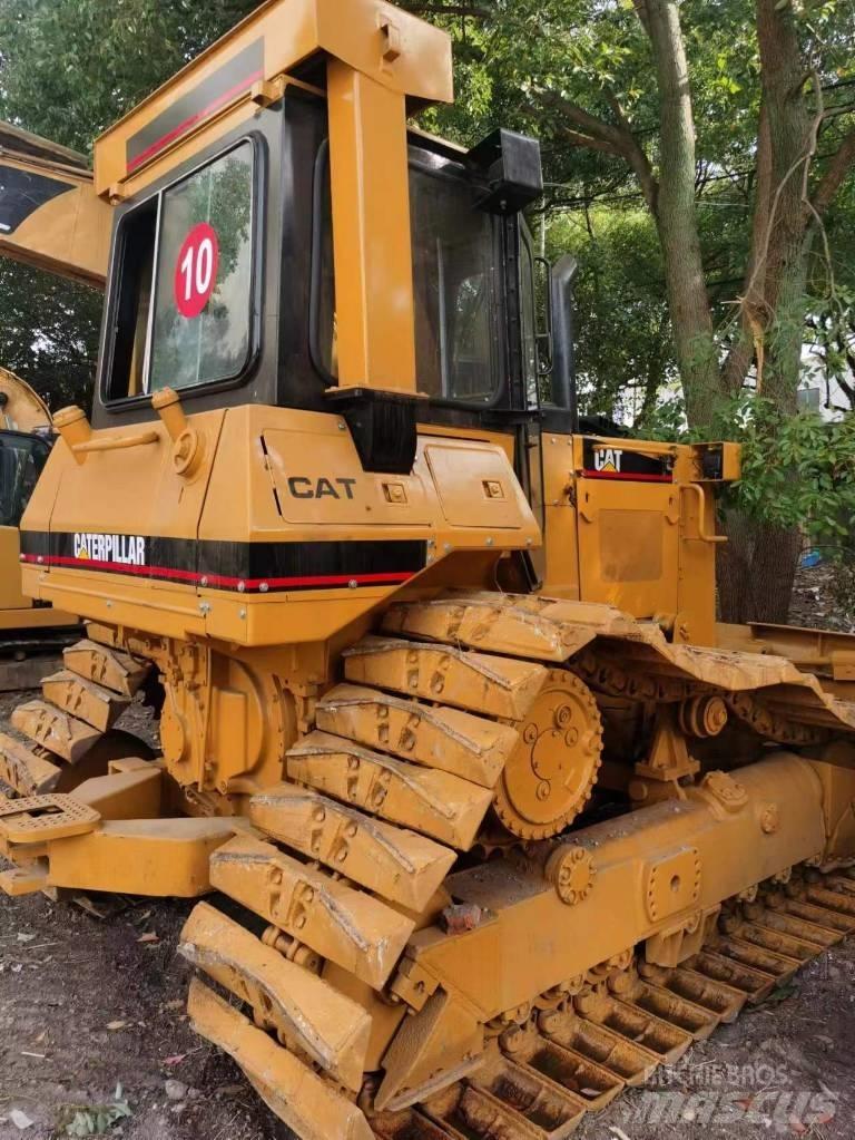 CAT D 4 H Bulldozer på larvebånd