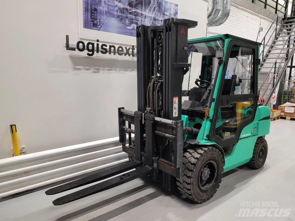 Mitsubishi FD35NTD Diesel gaffeltrucks