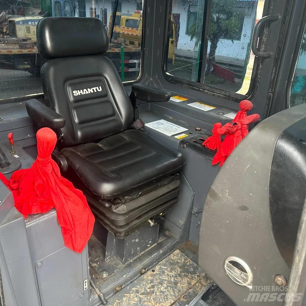 Shantui SD16 Bulldozer på larvebånd
