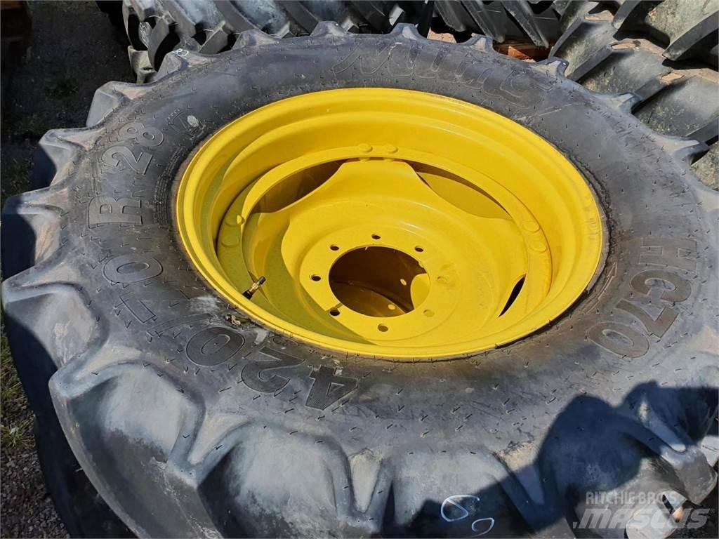 Mitas 420/70R28 x2 Hjul, Dæk og Fælge