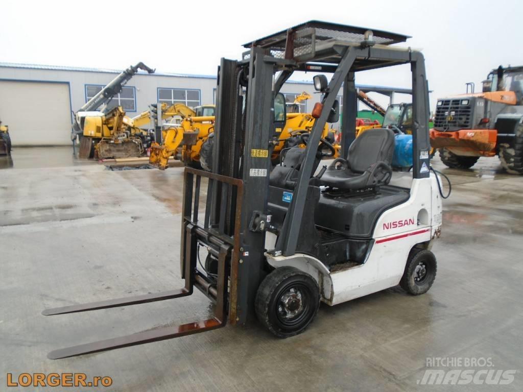 Nissan EBT P1F1 LPG gaffeltrucks