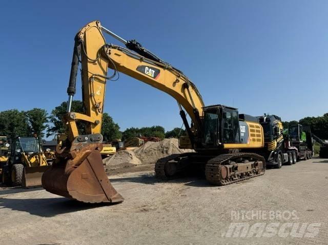 CAT 352 F Gravemaskiner på larvebånd