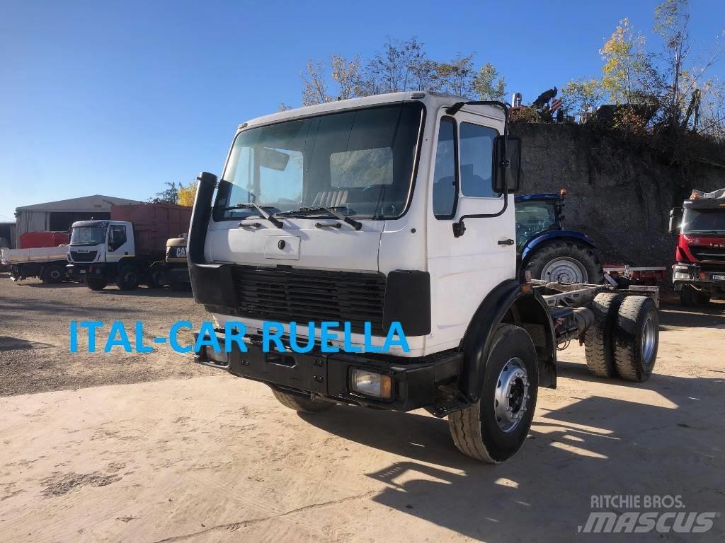 Mercedes-Benz 2635 Lastbiler med tip