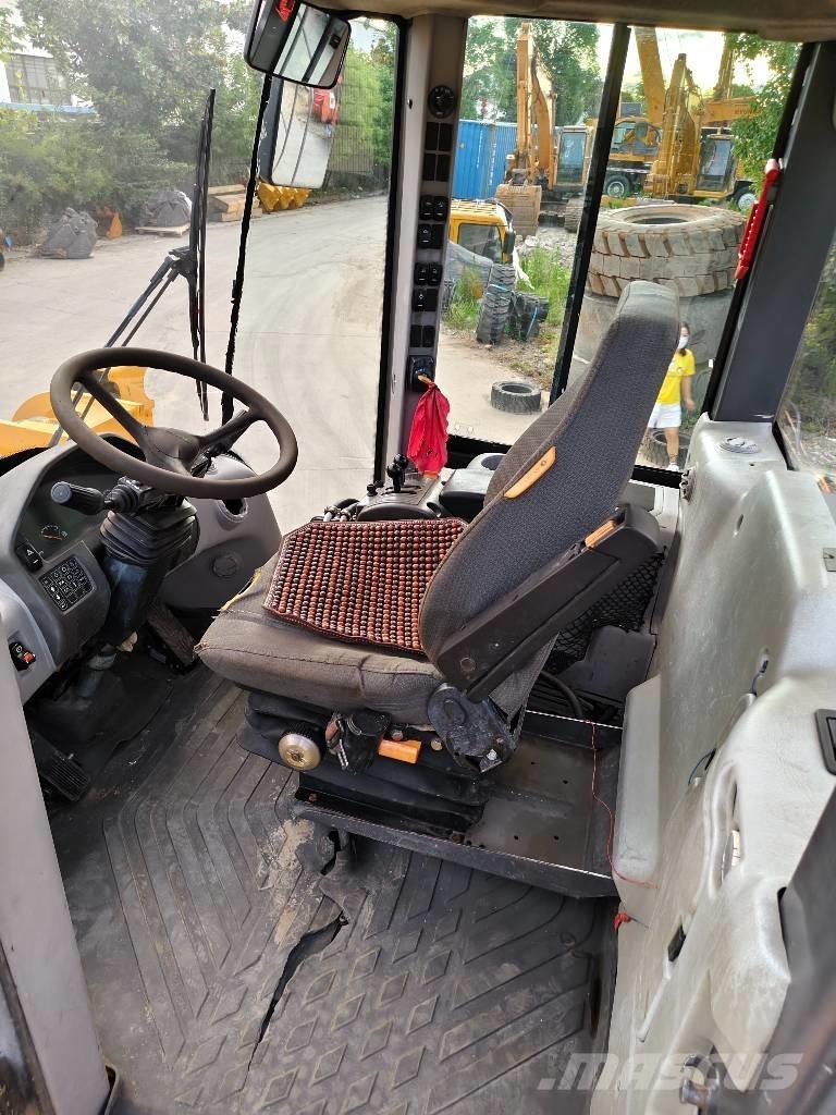 Volvo L 120 Læssemaskiner på hjul