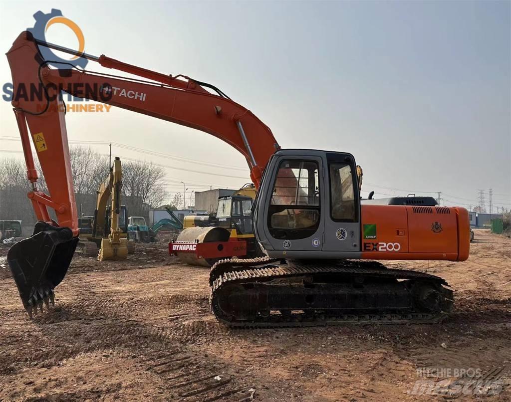 Hitachi EX 200 Gravemaskiner på larvebånd