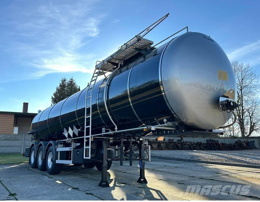LAG 0-3-39T Semi-trailer med Tank