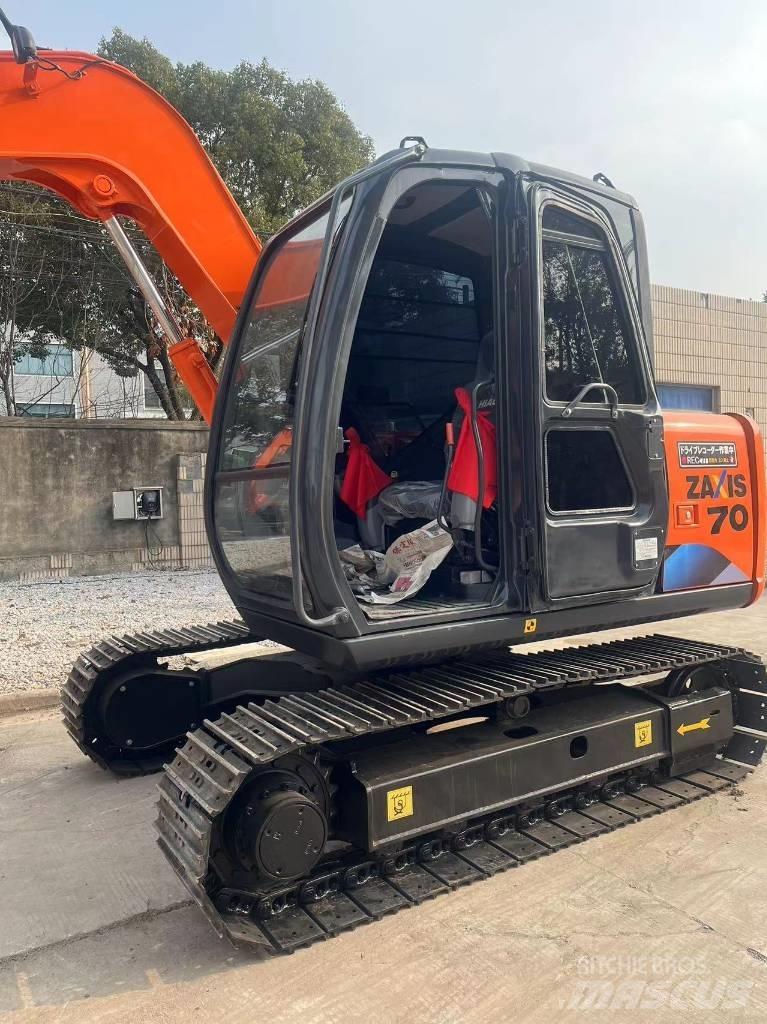 Hitachi ZX70 Gravemaskiner på larvebånd