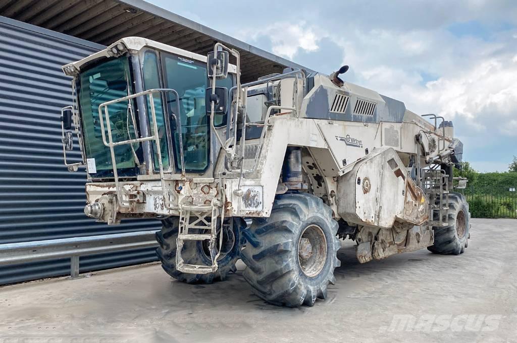 Wirtgen WR 240 Asfaltrecyclere