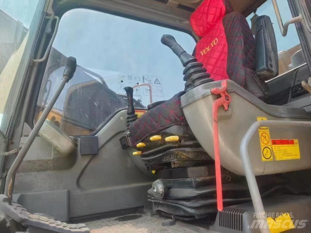 Volvo EC 210 Gravemaskiner på larvebånd