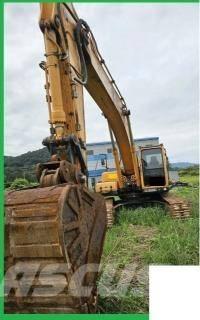 Hyundai Robex 300 LC Gravemaskiner på larvebånd