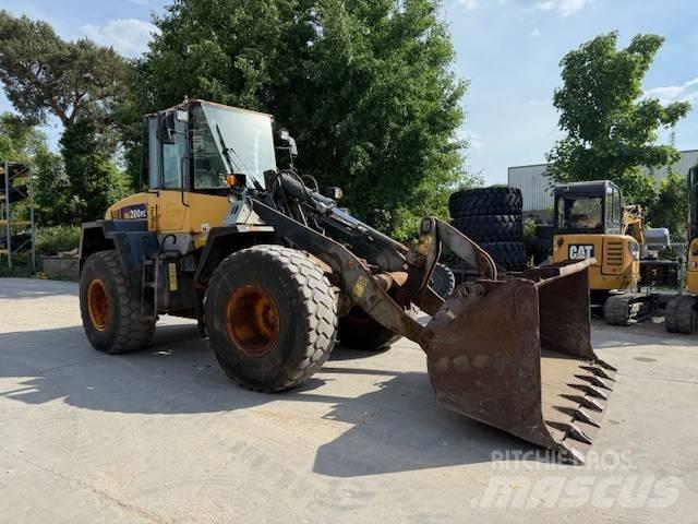 Komatsu WA 200 Læssemaskiner på hjul