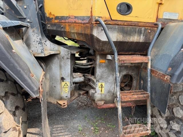 Komatsu WA 200 Læssemaskiner på hjul