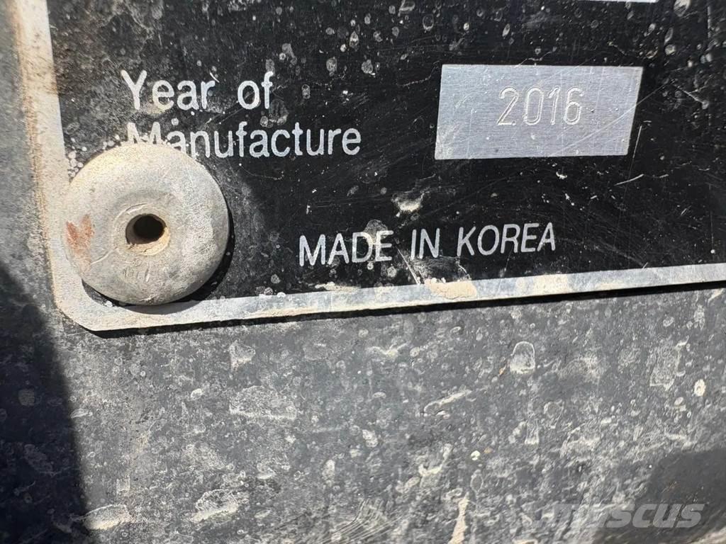 Doosan DX210 WE-5 Gravemaskiner på hjul